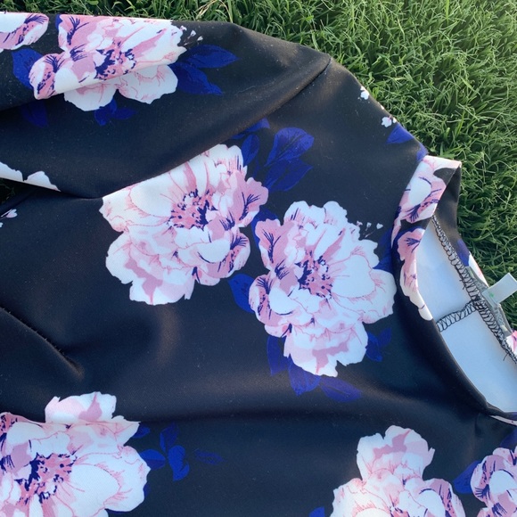 Croptop - Picture 2 of 3